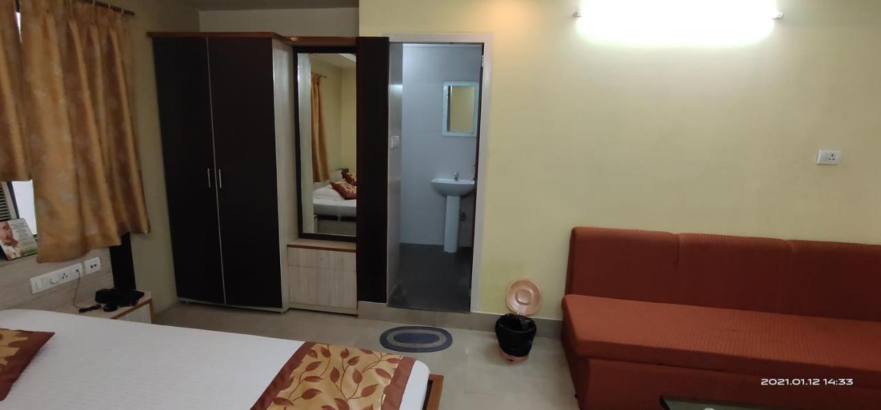Hotel Royal Residency Siliguri Exteriör bild