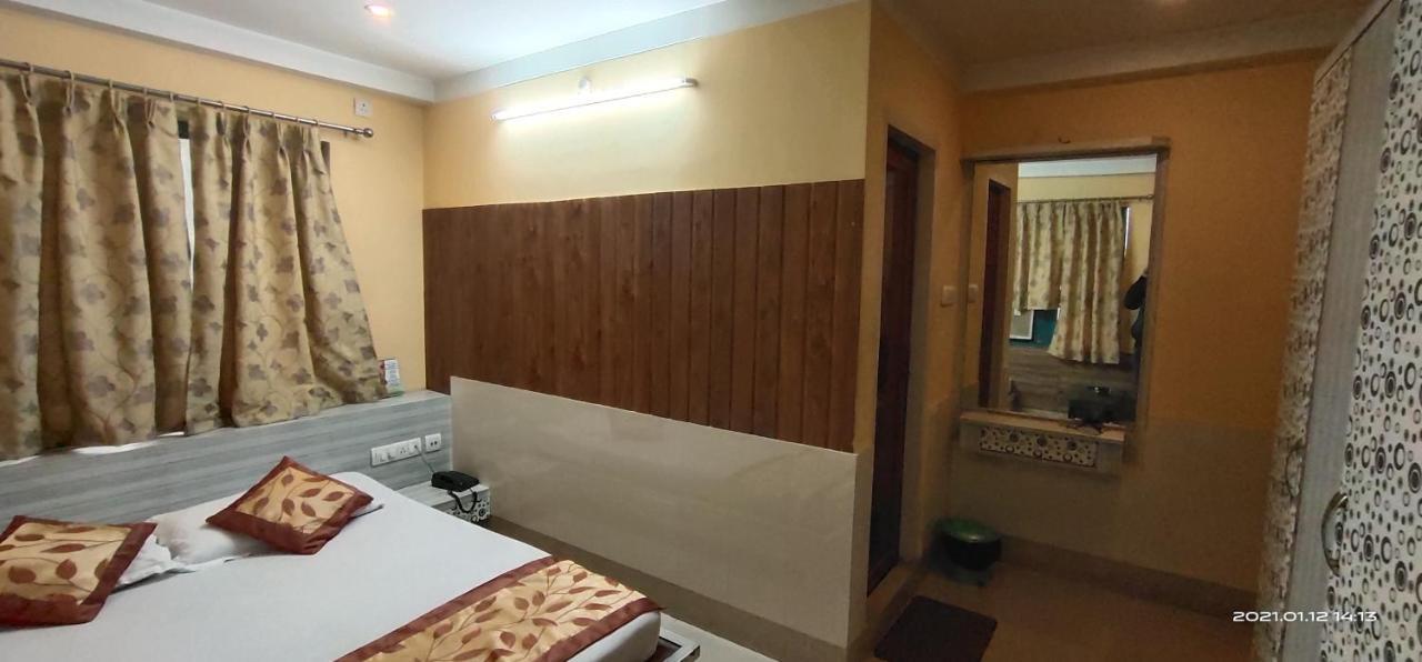 Hotel Royal Residency Siliguri Exteriör bild